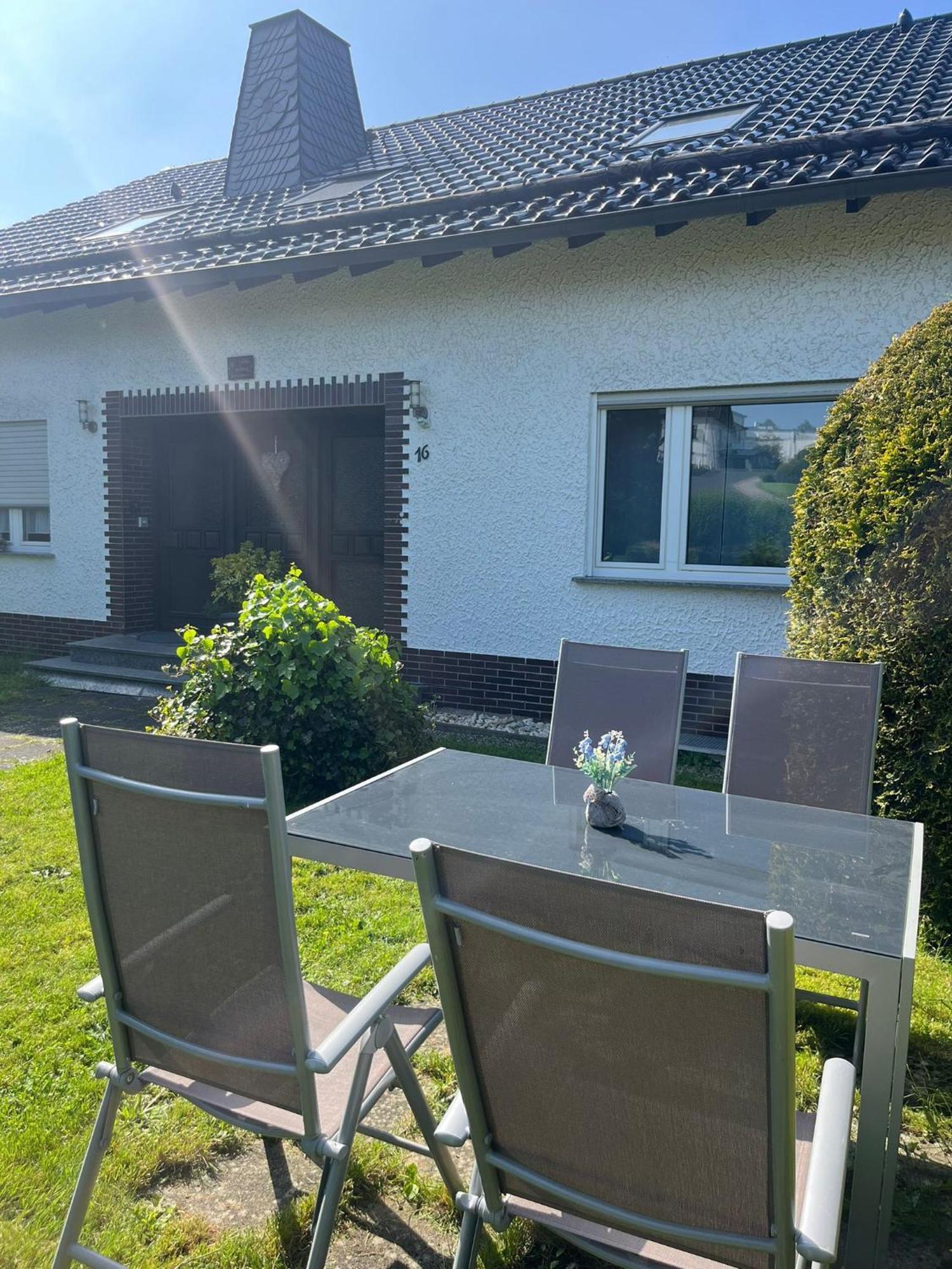 Fewo Hoheeifel, 1 Haus Mit 2 Apartments 5 Schlafzimmer In Kelberg Naehe Nuerburgring Δωμάτιο φωτογραφία